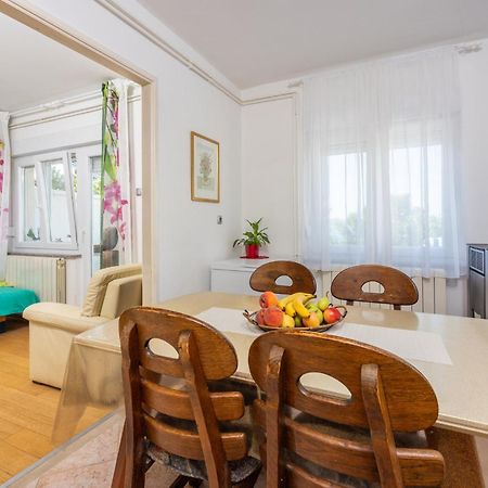 דראמליי Apartmani Azur מראה חיצוני תמונה