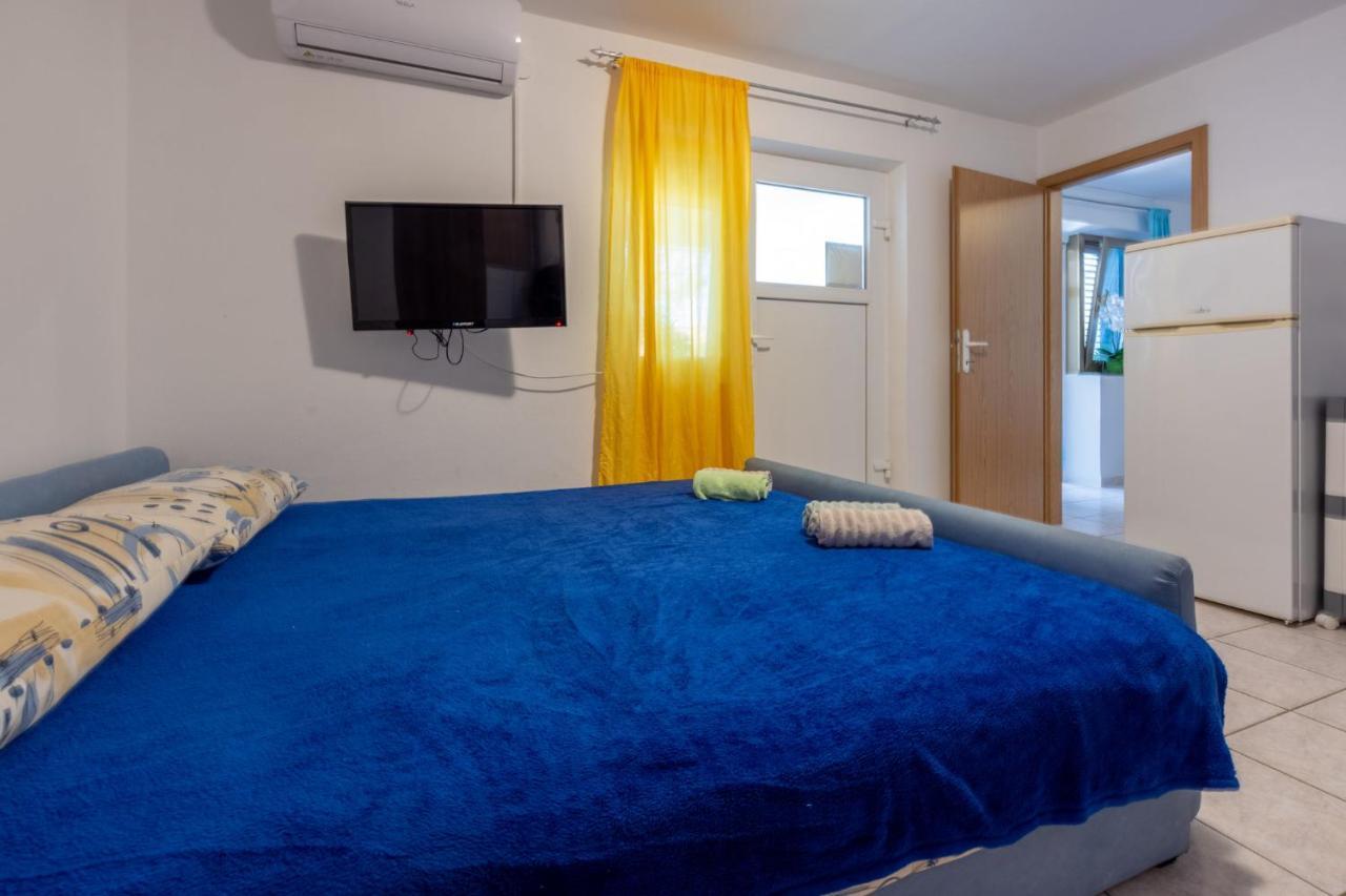 דראמליי Apartmani Azur מראה חיצוני תמונה