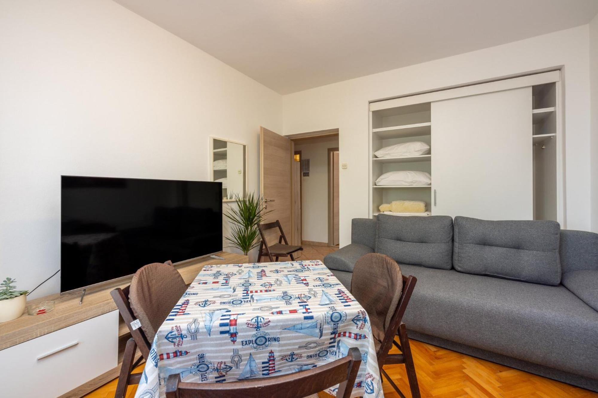 דראמליי Apartmani Azur מראה חיצוני תמונה