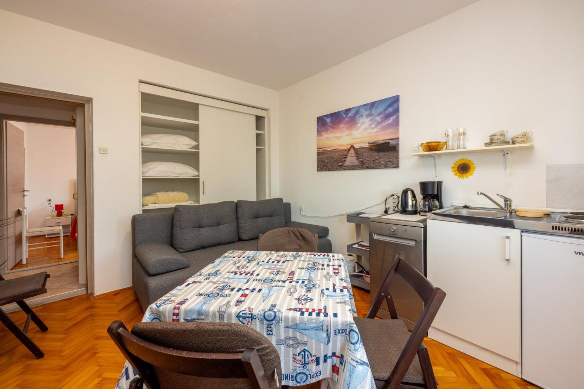 דראמליי Apartmani Azur מראה חיצוני תמונה